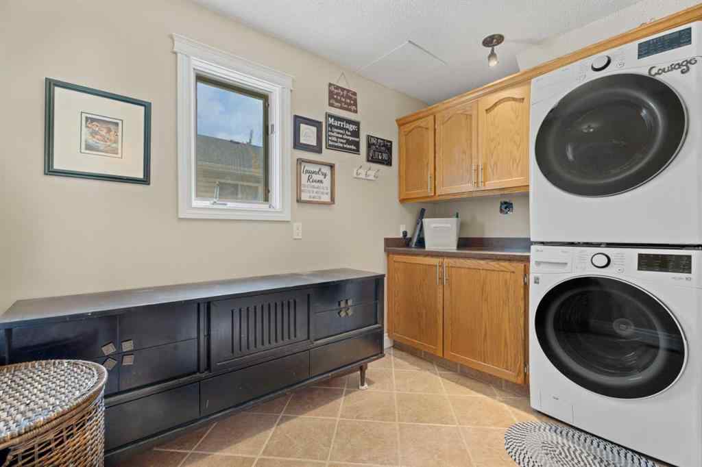 MLS® A2241903 - 43 Westridge Drive  in Westridge Okotoks, Residential