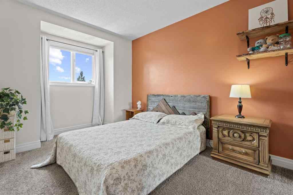 MLS® A2241903 - 43 Westridge Drive  in Westridge Okotoks, Residential