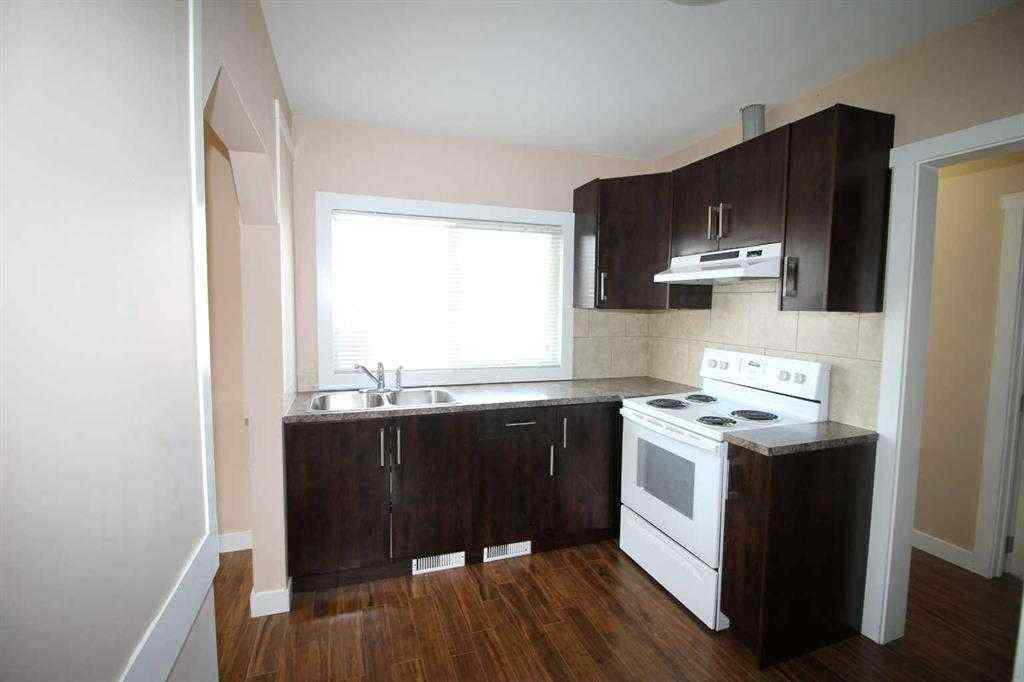 MLS® A2241906 - 1302 11 Avenue SE in Inglewood Calgary, Residential