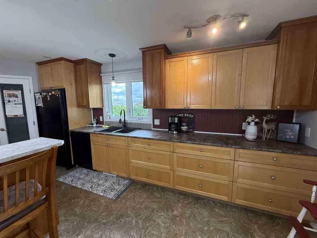 MLS® A2241909 - 502 Fox Lake Trail   in NONE Hanna, Residential