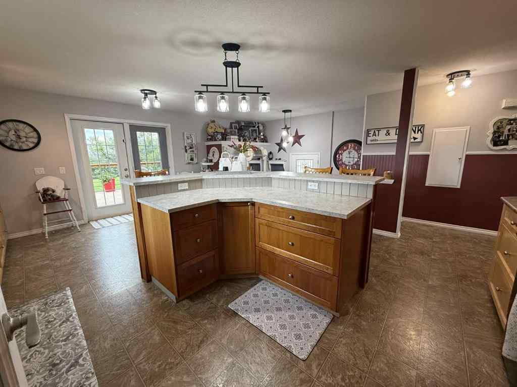 MLS® A2241909 - 502 Fox Lake Trail   in NONE Hanna, Residential