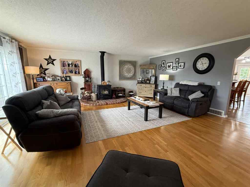 MLS® A2241909 - 502 Fox Lake Trail   in NONE Hanna, Residential