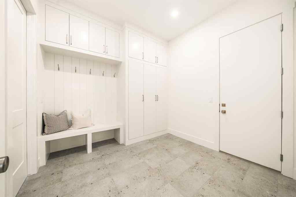 MLS® A2241917 - 42 RockCliff Heights NW in Rocky Ridge Calgary, Residential