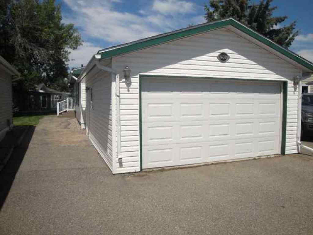 MLS® A2241924 - 2905 33 Avenue S in Parkbridge Estates Lethbridge, Mobile
