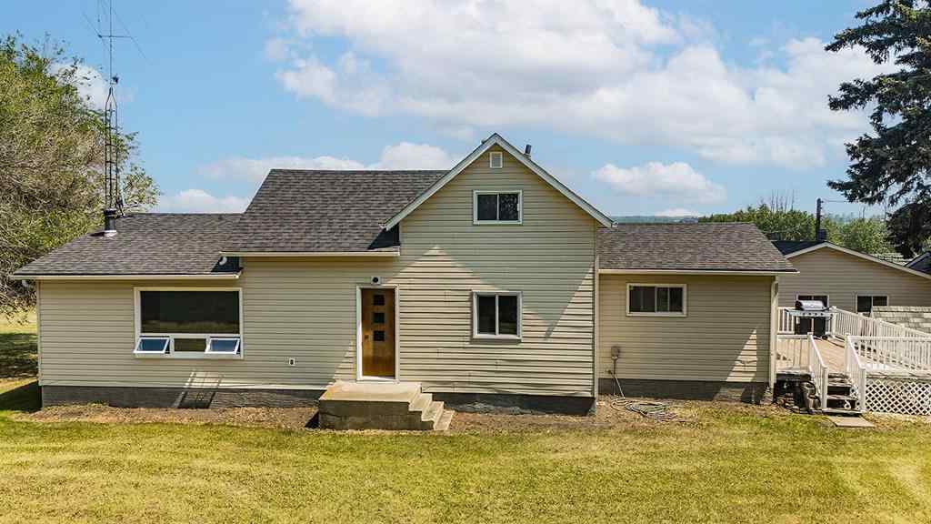 MLS® A2241927 - 424055 HWY 2A   in NONE Rural Ponoka County, Residential