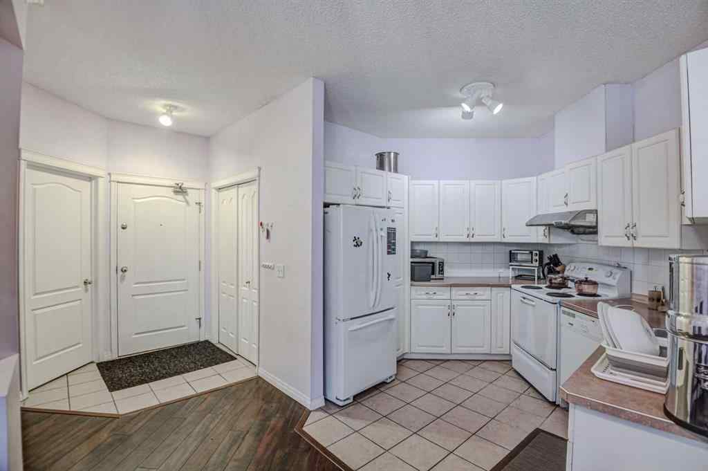MLS® A2241929 - Unit #109 108 Edgeridge Terrace NW in Edgemont Calgary, Residential