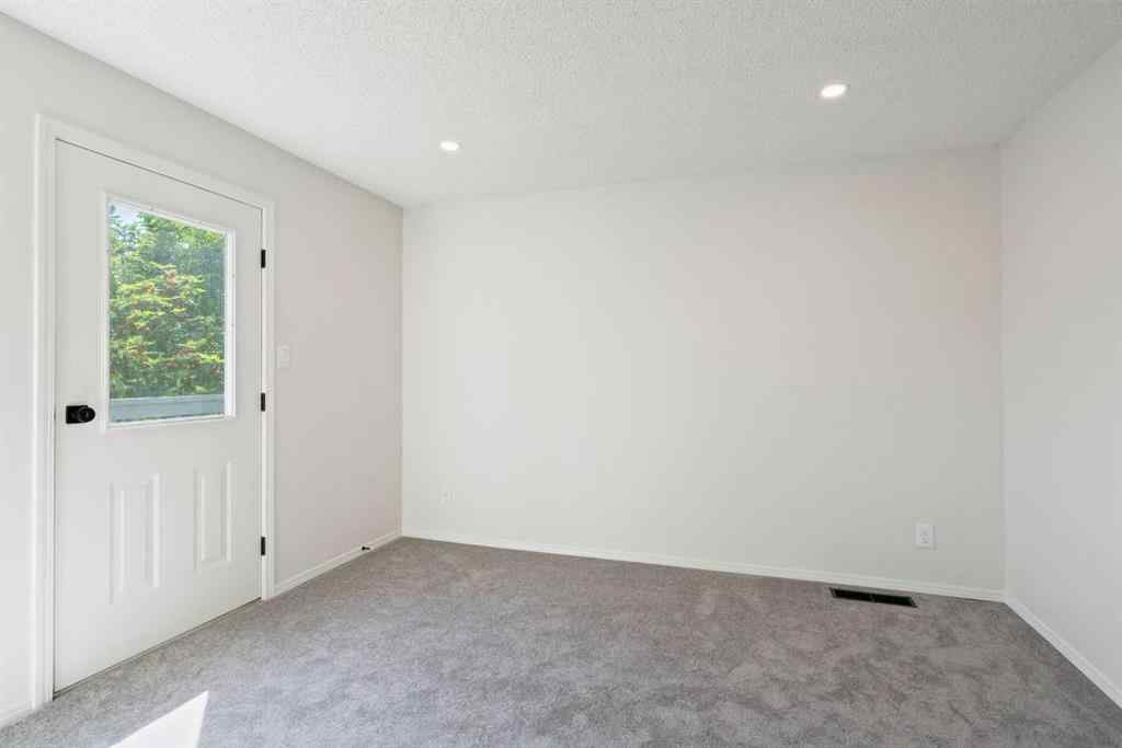 MLS® A2241938 - 739 19 Avenue NW in Mount Pleasant Calgary, Residential