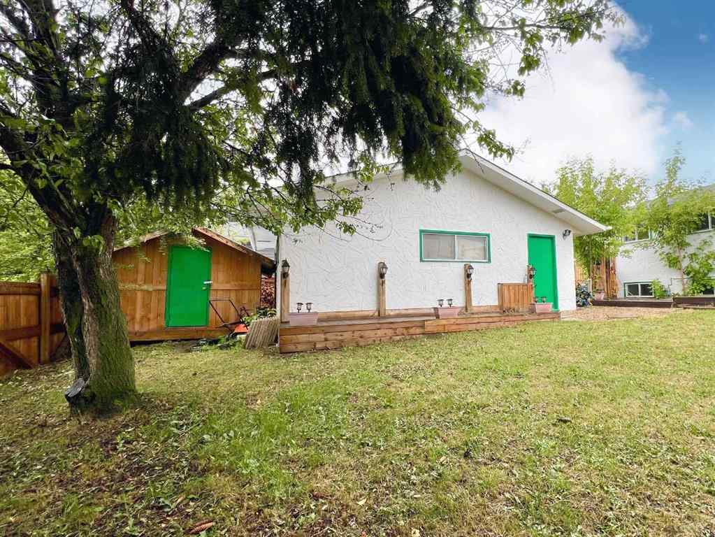 MLS® A2241939 - 9205 111 Avenue  in Mountview Grande Prairie, Residential
