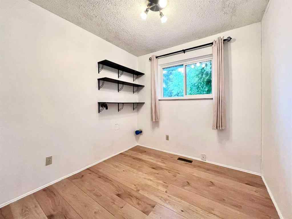 MLS® A2241939 - 9205 111 Avenue  in Mountview Grande Prairie, Residential