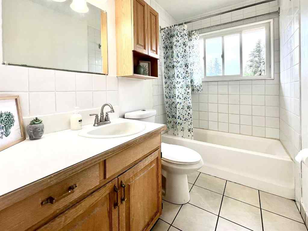 MLS® A2241939 - 9205 111 Avenue  in Mountview Grande Prairie, Residential