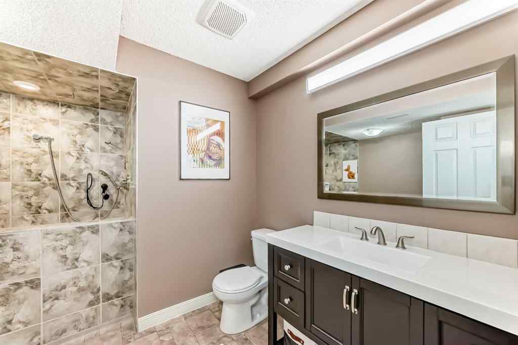 MLS® A2241953 - 120 Oakmere Way  in Westmere Chestermere, Residential