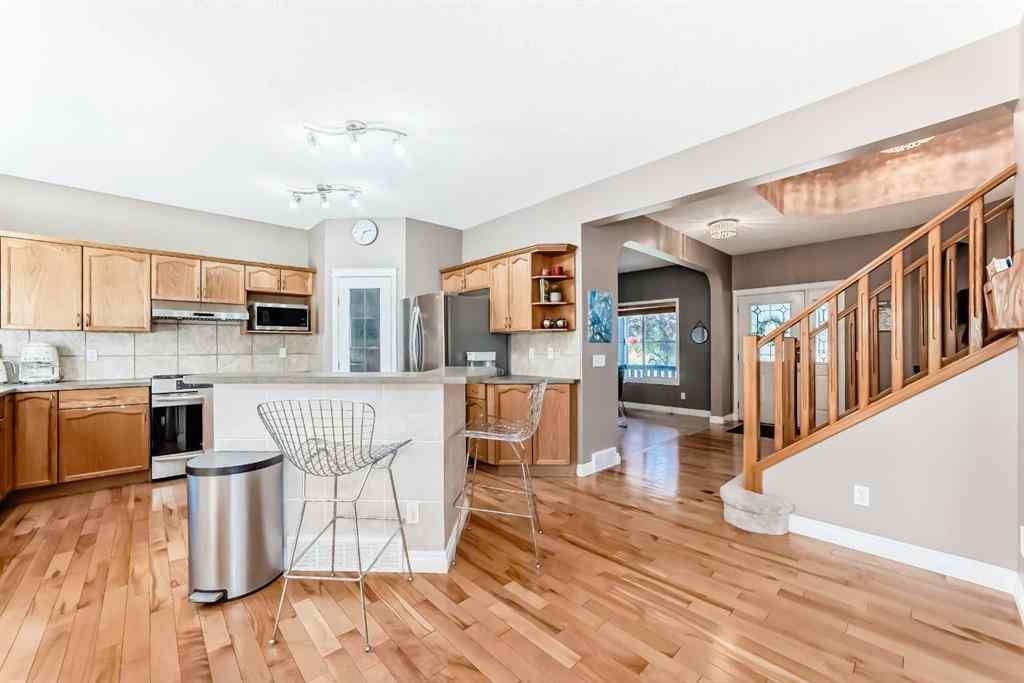 MLS® A2241953 - 120 Oakmere Way  in Westmere Chestermere, Residential
