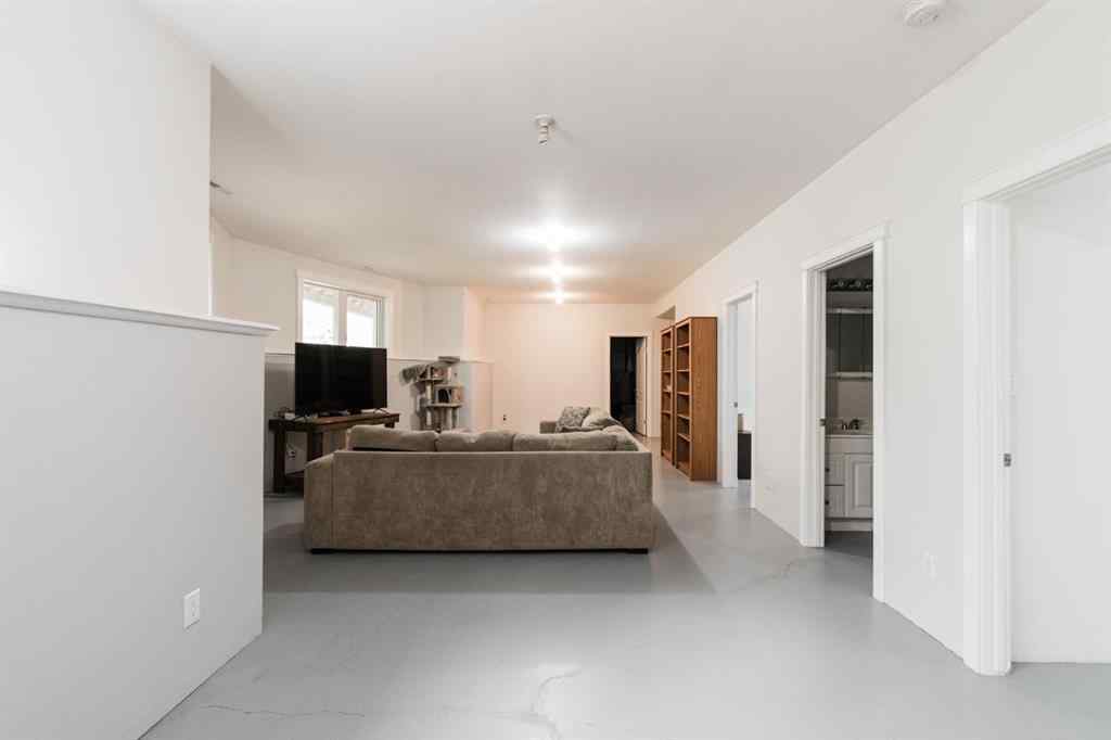 MLS® A2241954 - 5407 Draper Road  in Waterways Fort McMurray, Residential