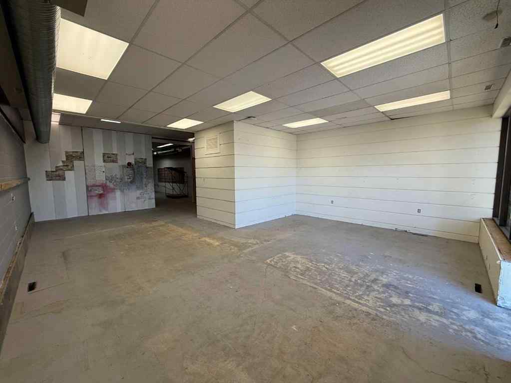 MLS® A2241957 - 124 Mayor Magrath Drive N in Westminster Lethbridge, Commercial