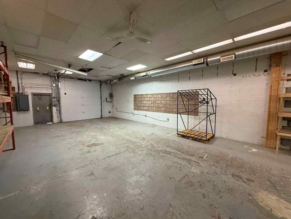 MLS® A2241957 - 124 Mayor Magrath Drive N in Westminster Lethbridge, Commercial
