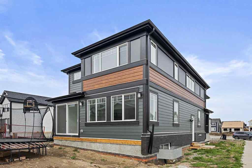 MLS® A2241960 - 33 Magnolia Path SE in Mahogany Calgary, Residential