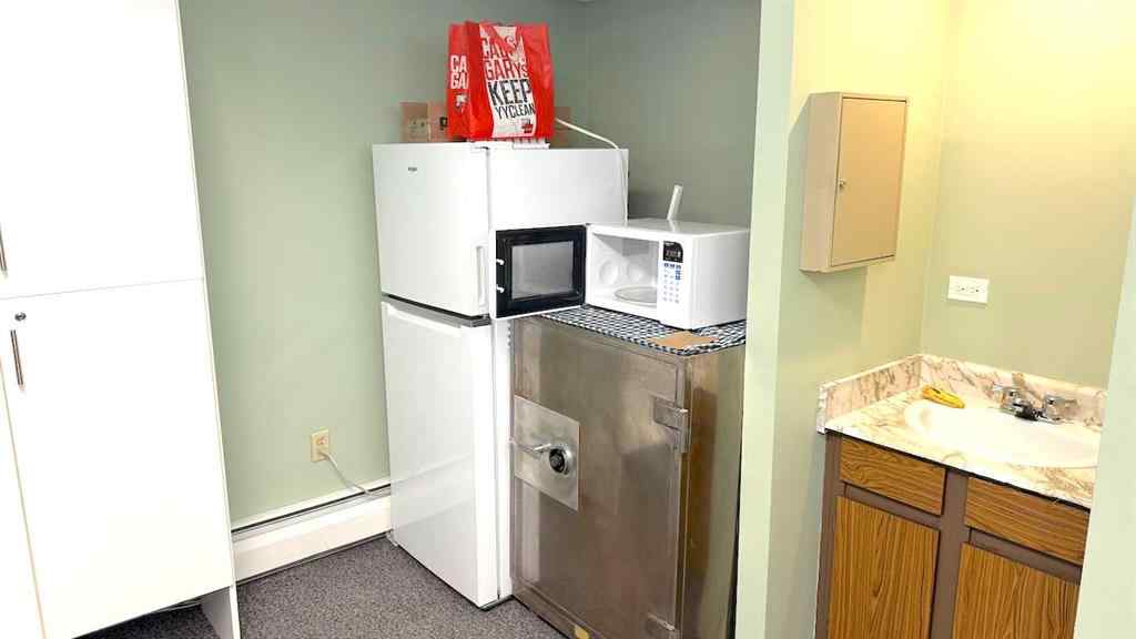MLS® A2241961 - 1809 5 Street SW in Cliff Bungalow Calgary, Commercial