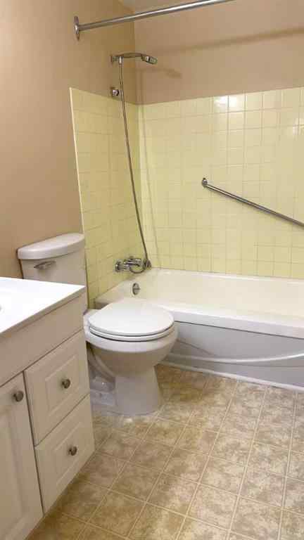 MLS® A2241961 - 1809 5 Street SW in Cliff Bungalow Calgary, Commercial