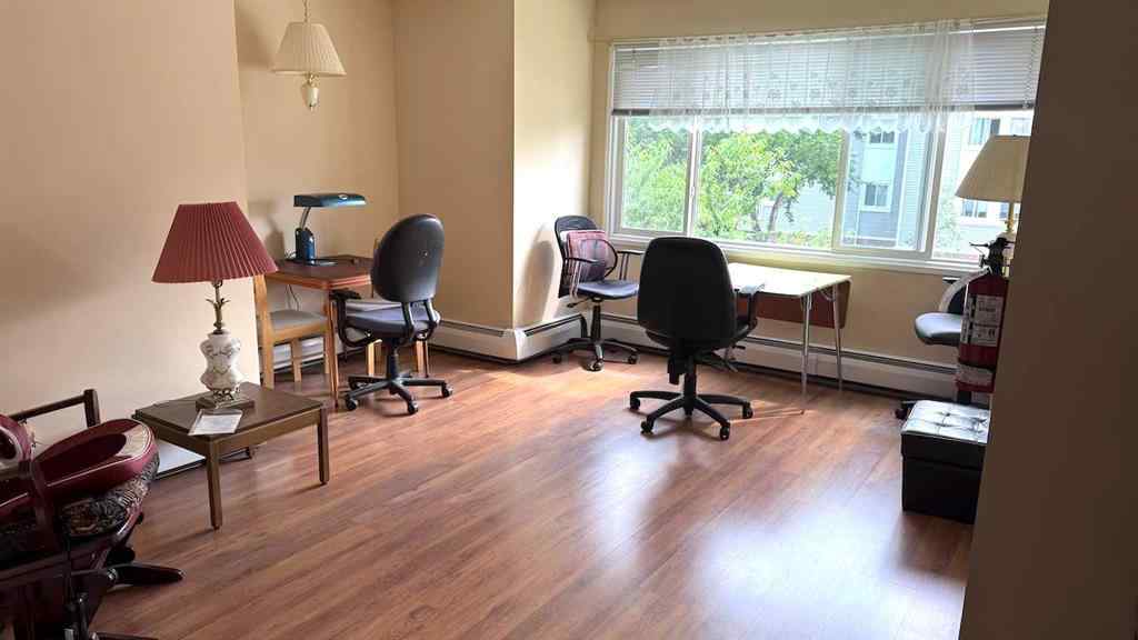 MLS® A2241961 - 1809 5 Street SW in Cliff Bungalow Calgary, Commercial