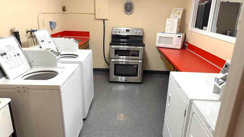 MLS® A2241961 - 1809 5 Street SW in Cliff Bungalow Calgary, Commercial
