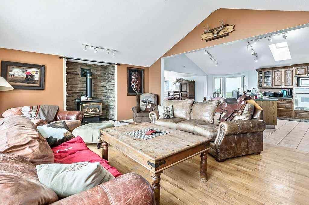 MLS® A2241974 - 211002 Range Road 260   in NONE Rural Vulcan County, Residential