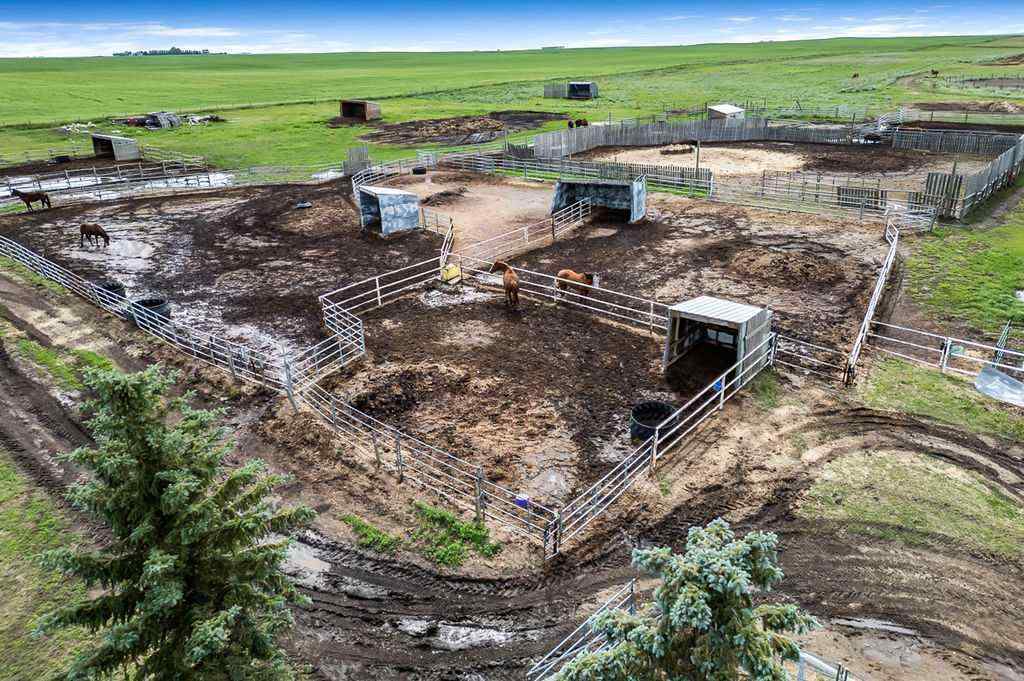 MLS® A2241974 - 211002 Range Road 260   in NONE Rural Vulcan County, Residential
