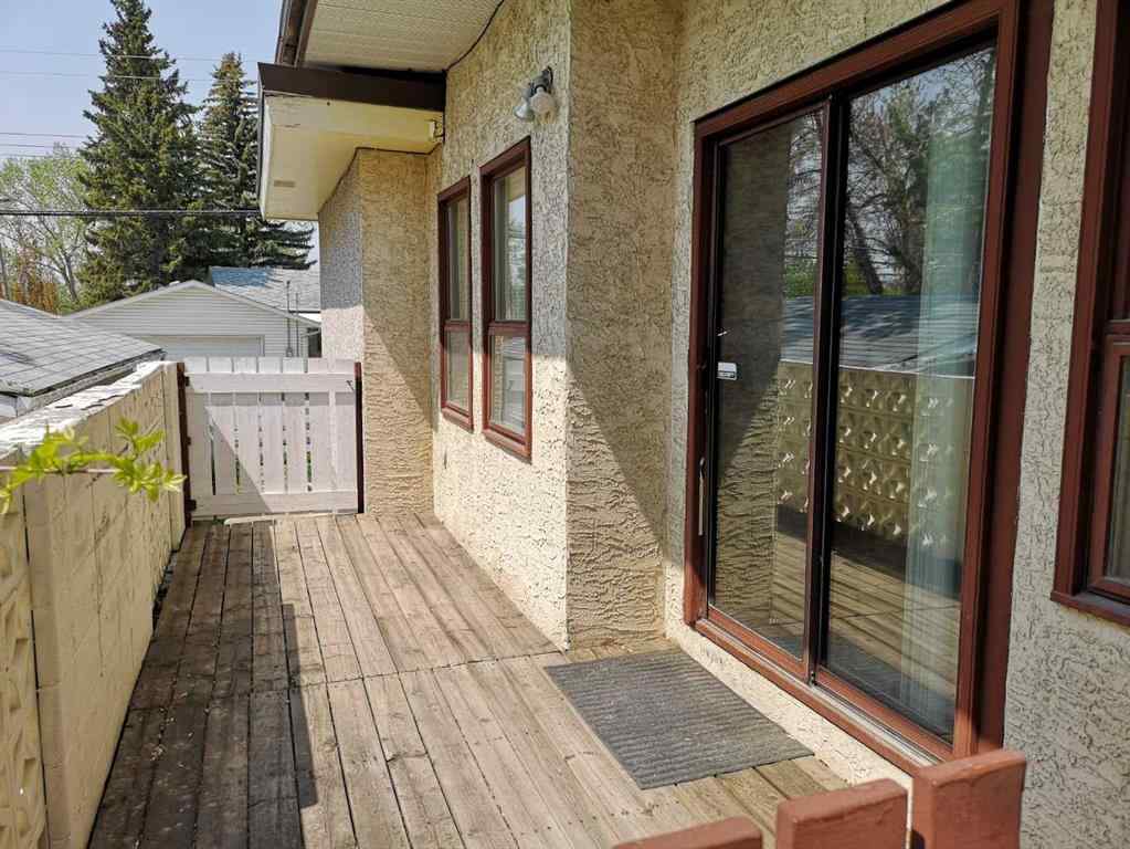 MLS® A2241993 - 4315 Charleswood Drive NW in Charleswood Calgary, Residential
