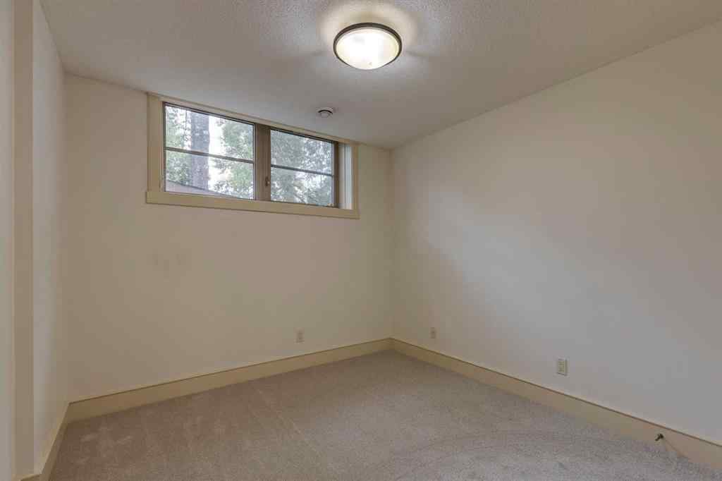 MLS® A2241994 - 2005 32 Avenue SW in South Calgary Calgary, Residential