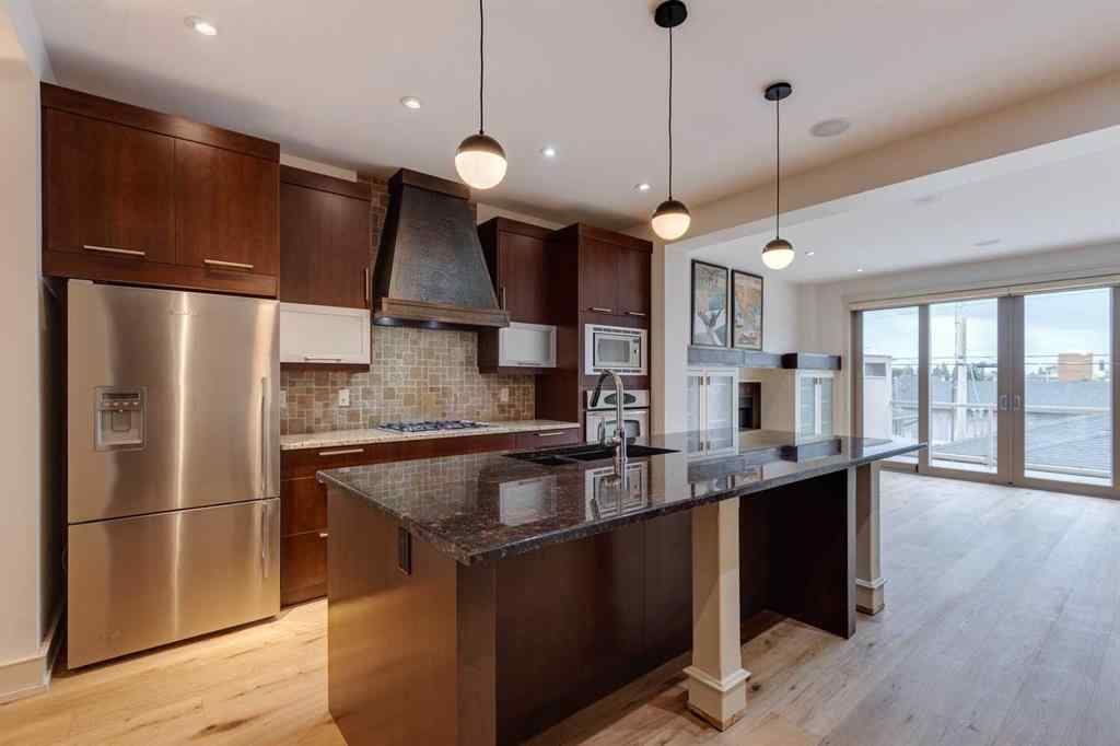 MLS® A2241994 - 2005 32 Avenue SW in South Calgary Calgary, Residential