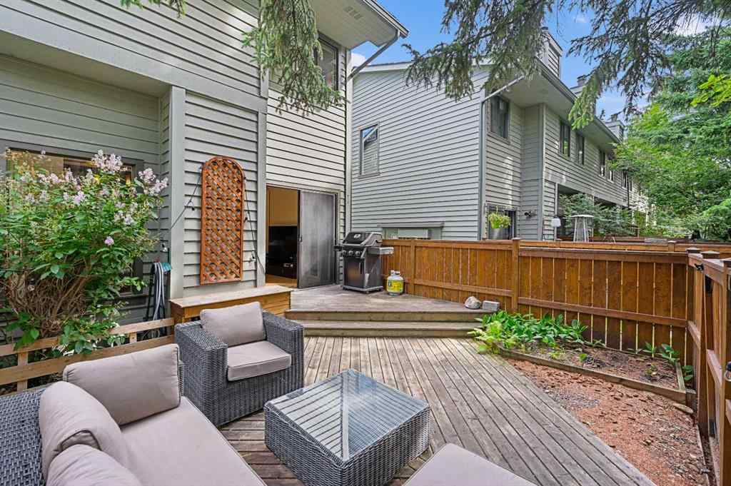 MLS® A2242000 - 514 Point Mckay Grove NW in Point McKay Calgary, Residential