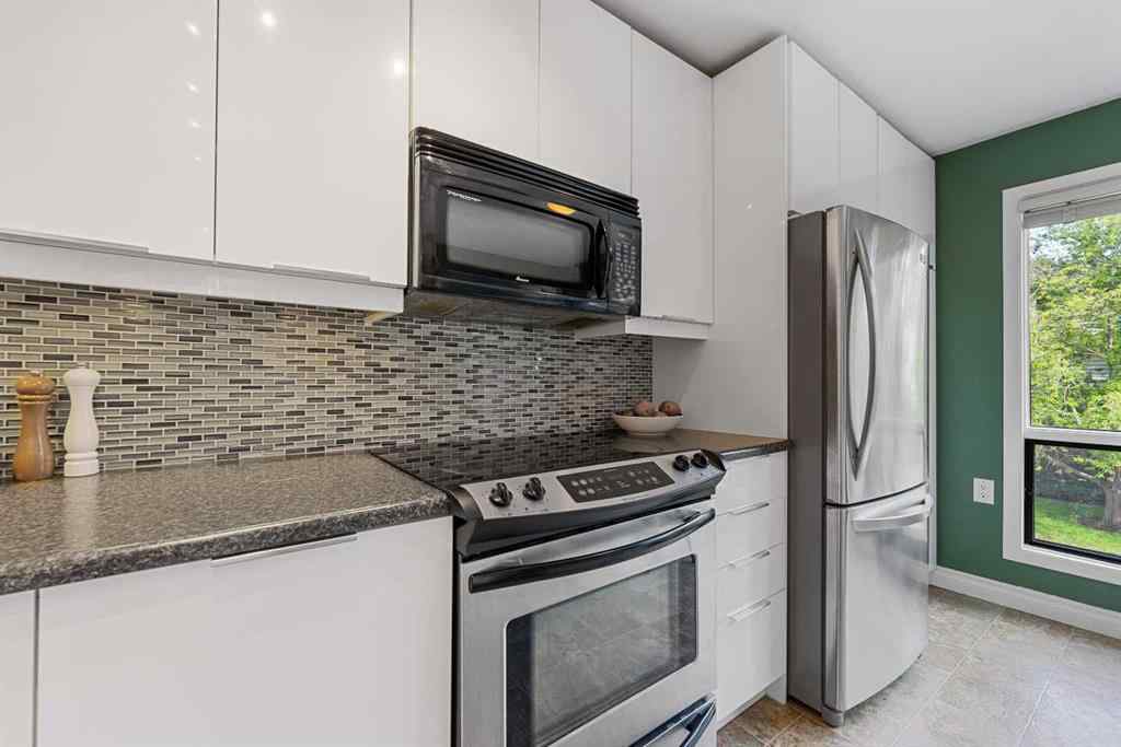 MLS® A2242000 - 514 Point Mckay Grove NW in Point McKay Calgary, Residential
