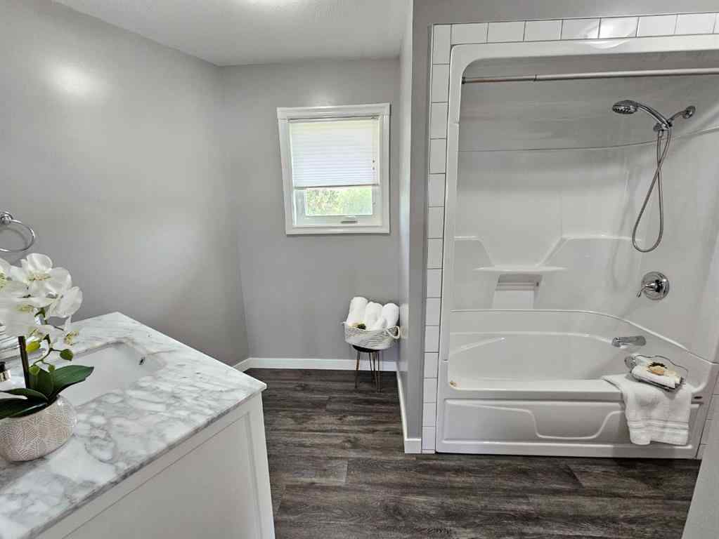 MLS® A2242006 - 9502 100 Street  in NONE Bezanson, Residential