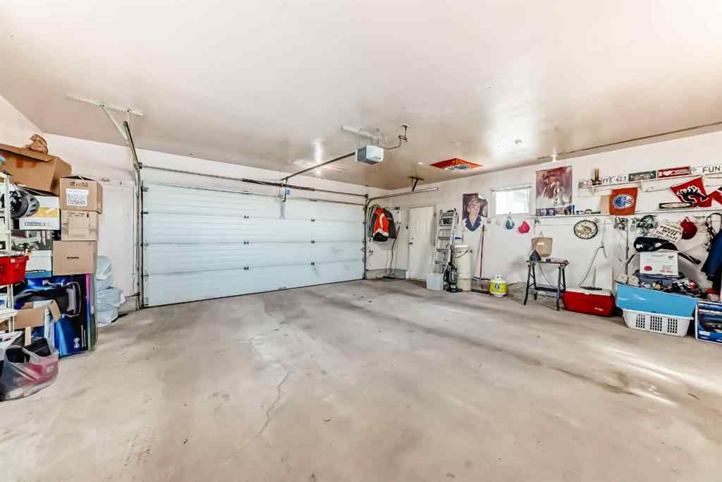 MLS® A2242030 - 32 Radcliffe Bay SE in Albert Park/Radisson Heights Calgary, Residential