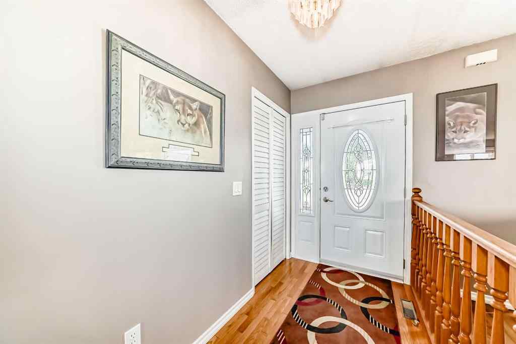 MLS® A2242030 - 32 Radcliffe Bay SE in Albert Park/Radisson Heights Calgary, Residential