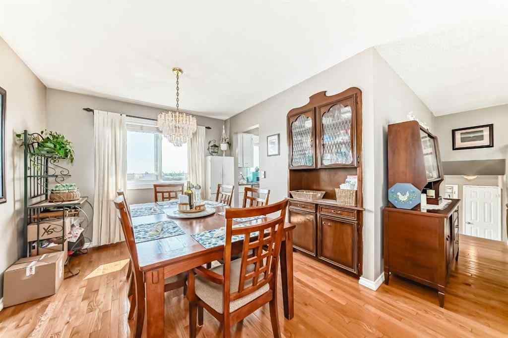 MLS® A2242030 - 32 Radcliffe Bay SE in Albert Park/Radisson Heights Calgary, Residential