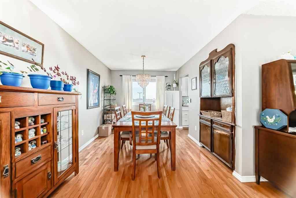 MLS® A2242030 - 32 Radcliffe Bay SE in Albert Park/Radisson Heights Calgary, Residential