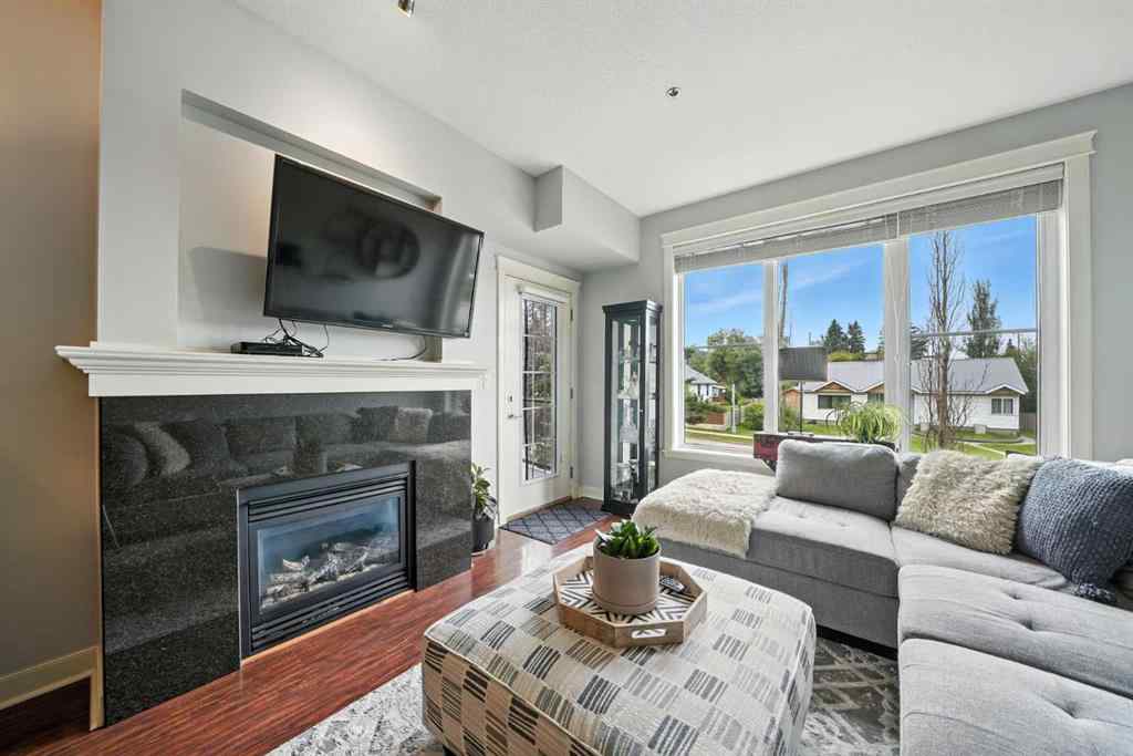 MLS® A2242032 - Unit #203 4707 50 Street  in Downtown Sylvan Lake, Residential