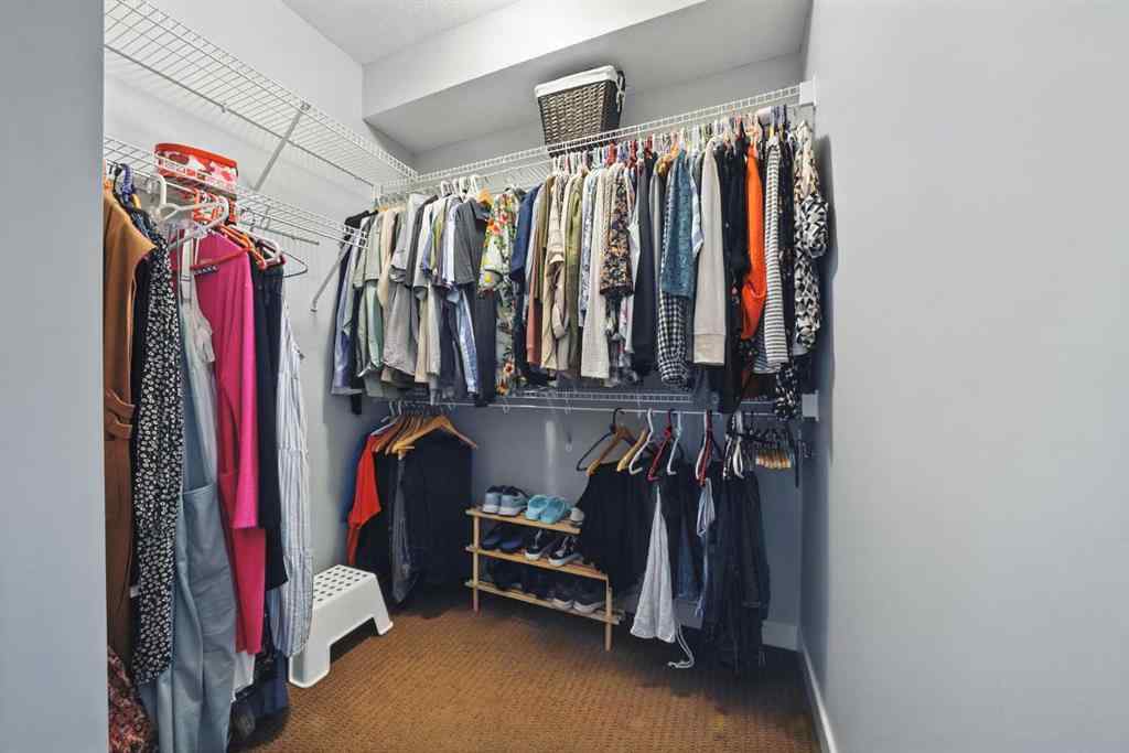 MLS® A2242032 - Unit #203 4707 50 Street  in Downtown Sylvan Lake, Residential