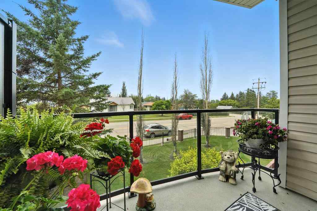 MLS® A2242032 - Unit #203 4707 50 Street  in Downtown Sylvan Lake, Residential