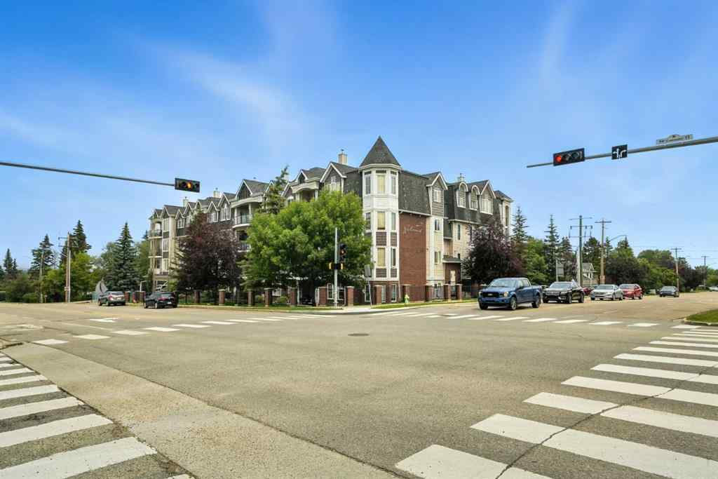 MLS® A2242032 - Unit #203 4707 50 Street  in Downtown Sylvan Lake, Residential