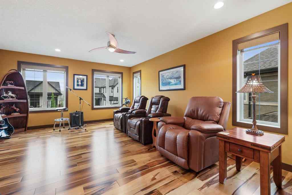 MLS® A2242046 - 652 Quarry Way SE in Douglasdale/Glen Calgary, Residential