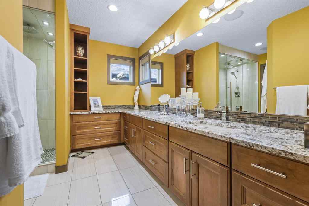 MLS® A2242046 - 652 Quarry Way SE in Douglasdale/Glen Calgary, Residential