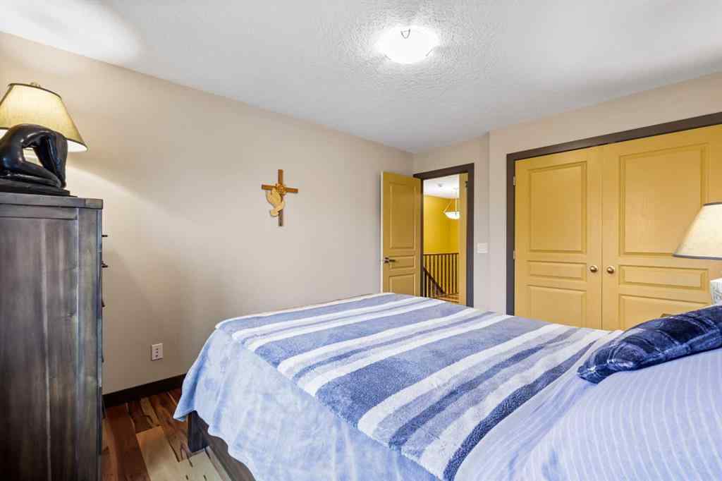 MLS® A2242046 - 652 Quarry Way SE in Douglasdale/Glen Calgary, Residential