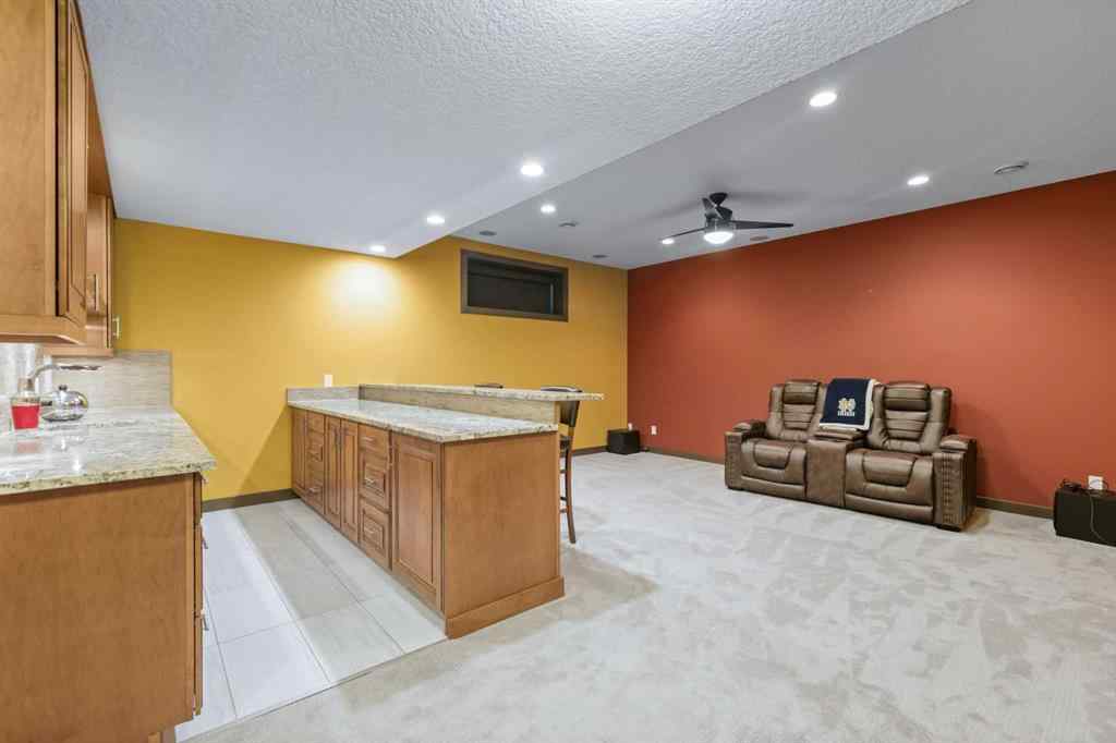 MLS® A2242046 - 652 Quarry Way SE in Douglasdale/Glen Calgary, Residential
