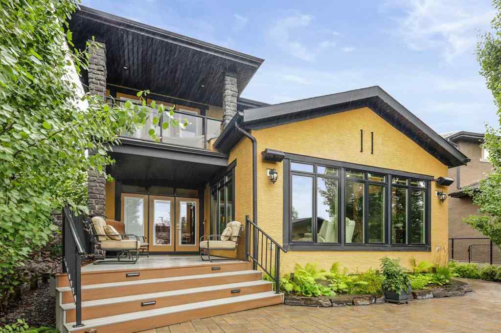 MLS® A2242046 - 652 Quarry Way SE in Douglasdale/Glen Calgary, Residential