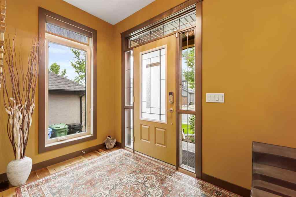MLS® A2242046 - 652 Quarry Way SE in Douglasdale/Glen Calgary, Residential