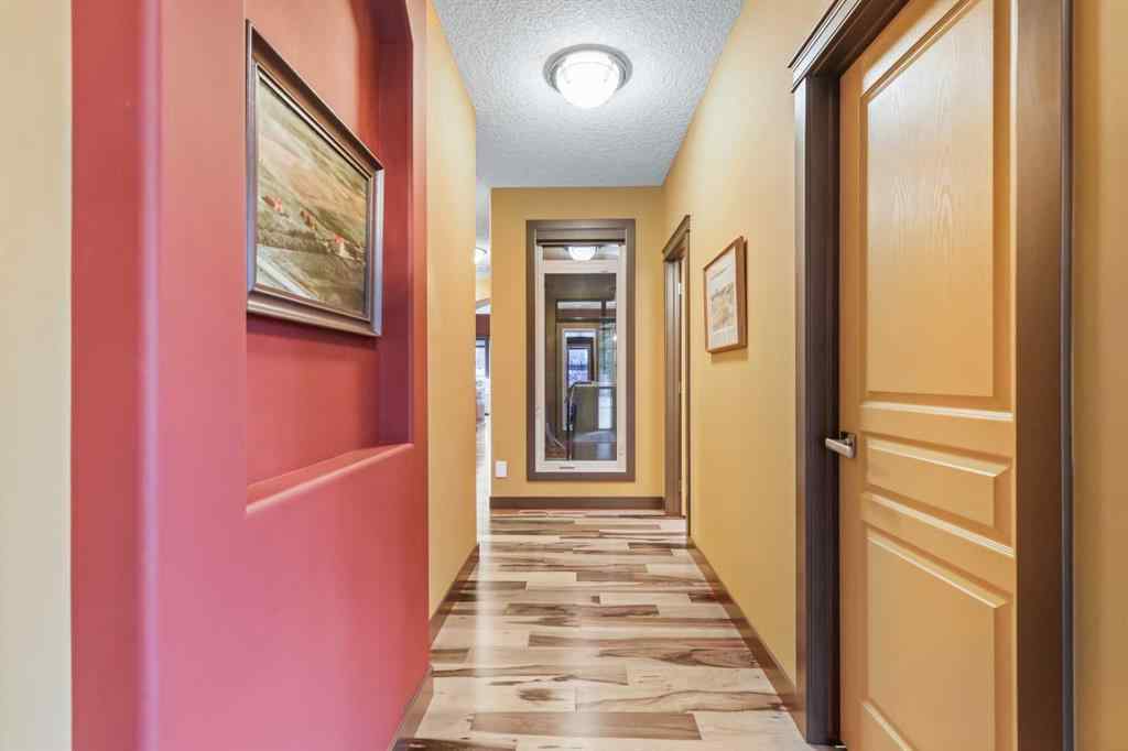 MLS® A2242046 - 652 Quarry Way SE in Douglasdale/Glen Calgary, Residential