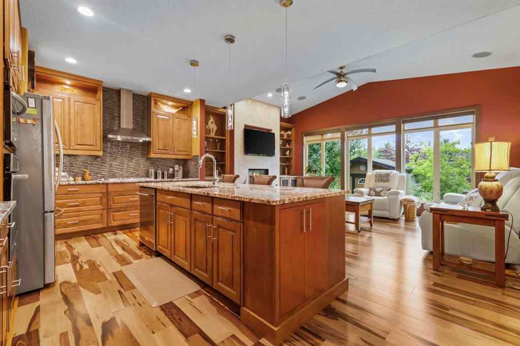MLS® A2242046 - 652 Quarry Way SE in Douglasdale/Glen Calgary, Residential