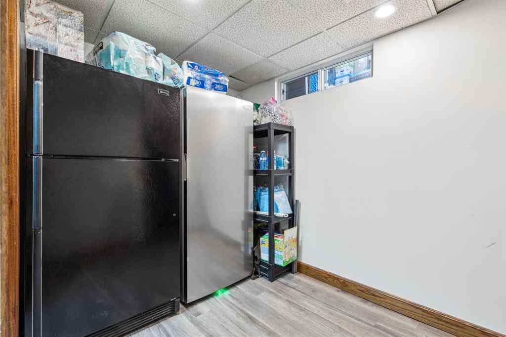MLS® A2242047 - 2119 Vista Crescent NE in Vista Heights Calgary, Residential