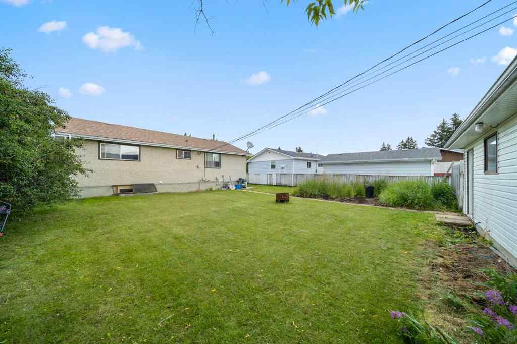 MLS® A2242051 - 3513 46 Street  in Eastview Red Deer, Residential